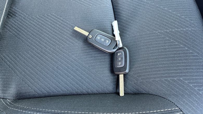 Renault Trafic Swb Diesel SL30 Blue dCi 150 Extra [Safety] Van